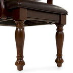 Chaises de salle à manger avec accoudoirs en similicuir Tima Traditional (Lot de 2) par Furniture of America